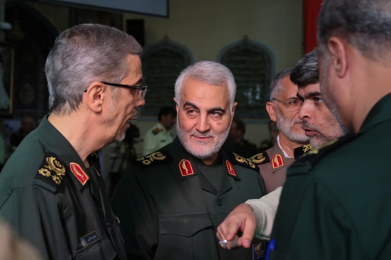 تصویر باکیفیت از شهید قاسم سلیمانی و شهید محمد باقری